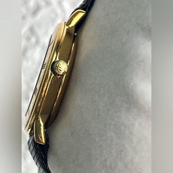 GUCCI vintage 3000.2.L Gucci ladies Watch - Picture 4 of 13